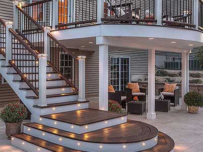 Residential home with Trex decking